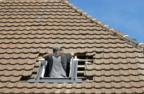 Pose de velux à Saint-Lumine de Clisson